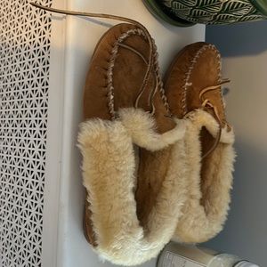 LL Bean slippers size 9